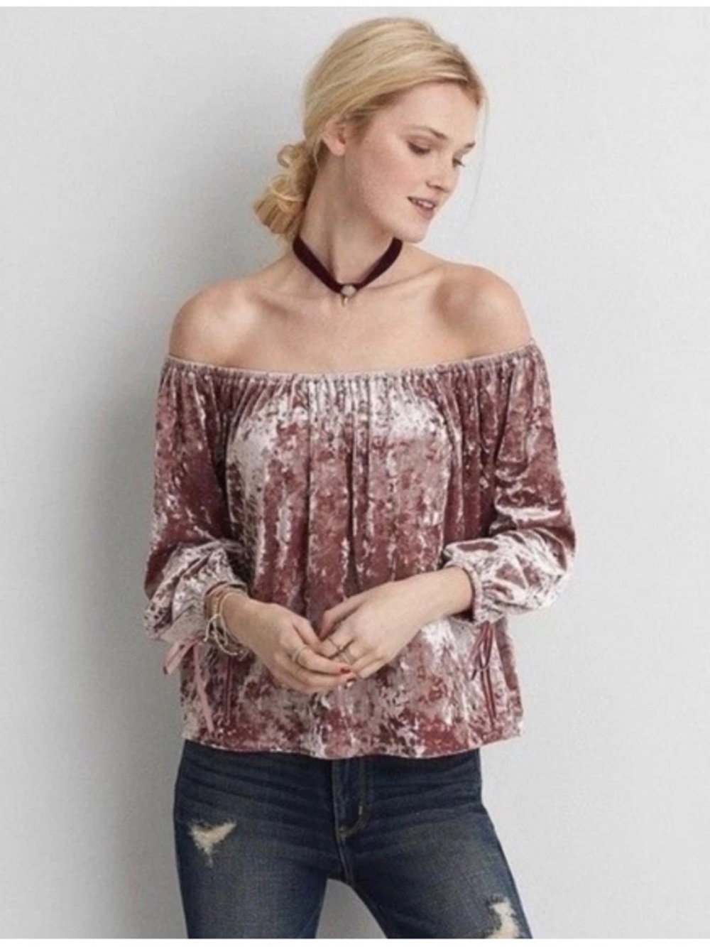 American Eagle Outfitters Crushed Velvet Off-Shoulder Top - Rose